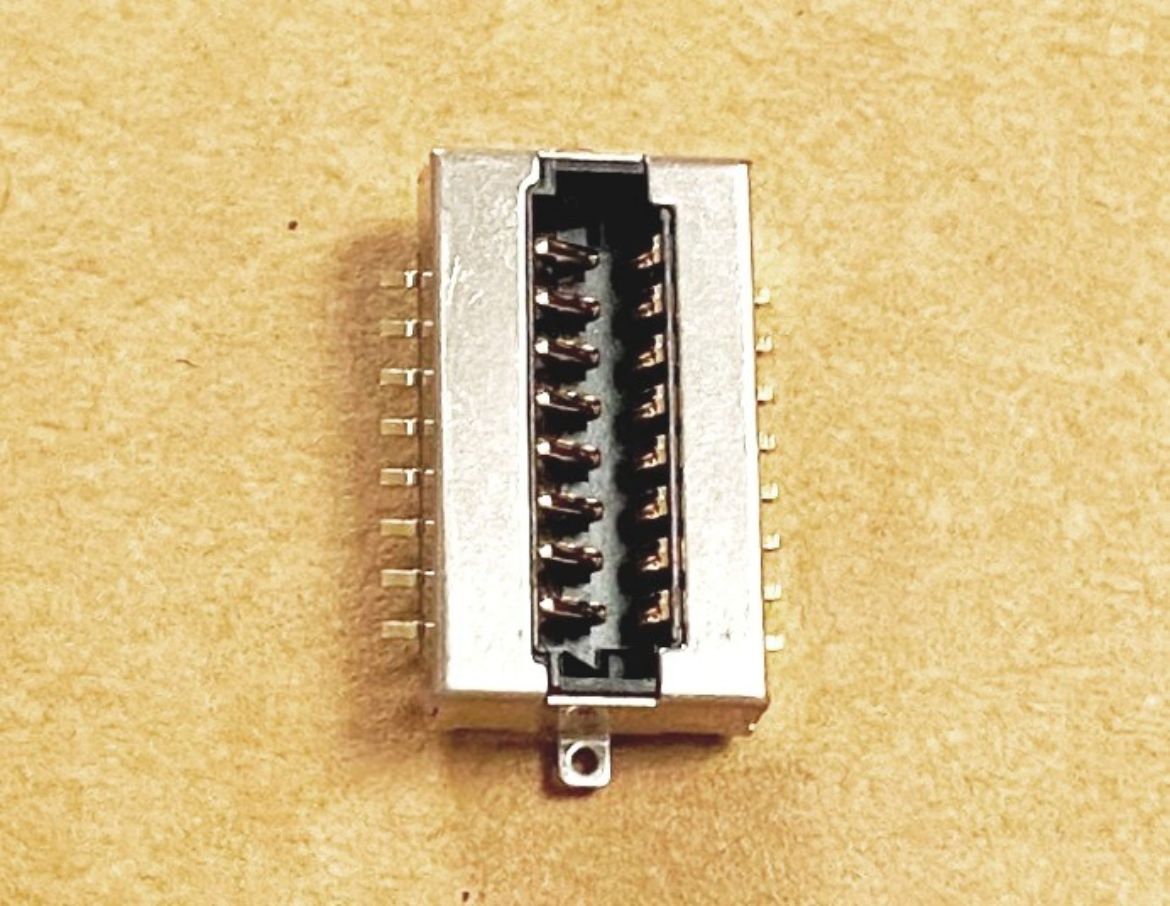 0904217Z01.jpg