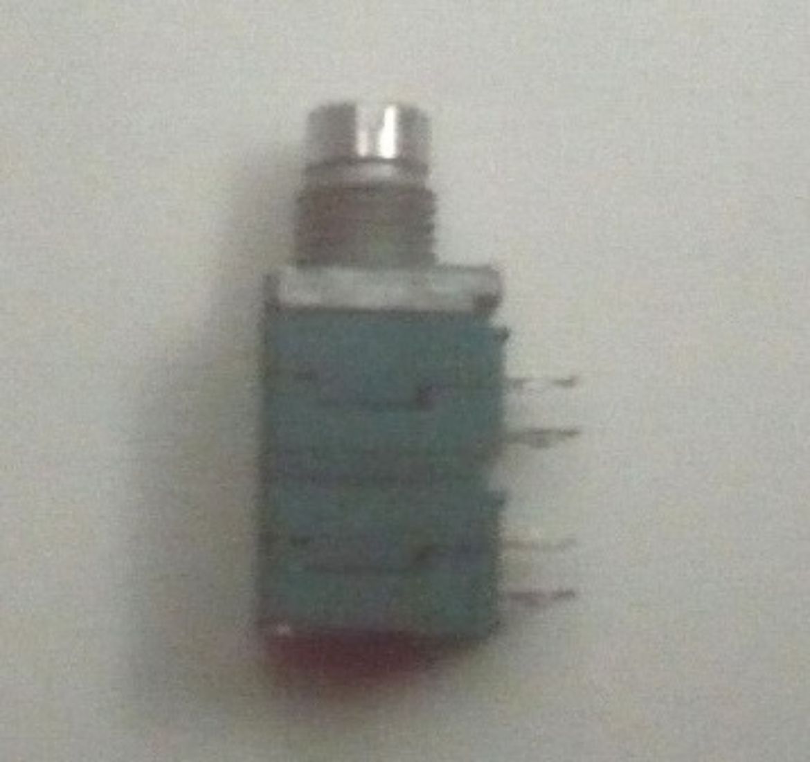 18E26570S01.jpg