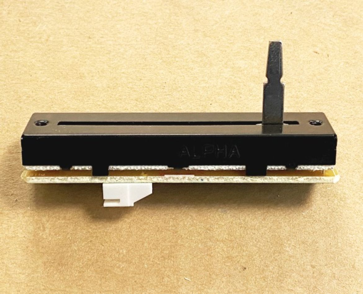 704EN10009788.jpg