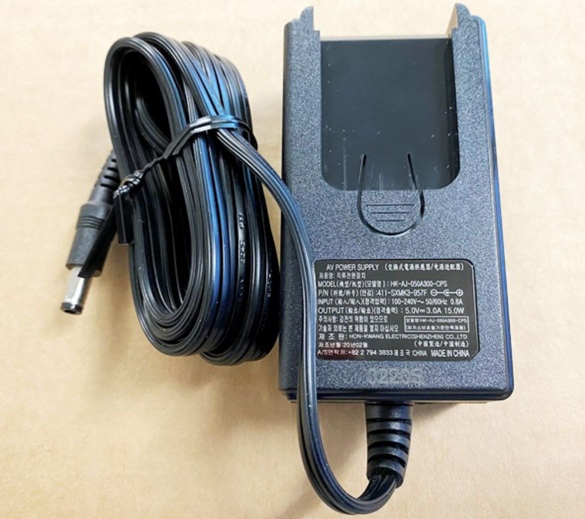 411SXMK3957F.jpg