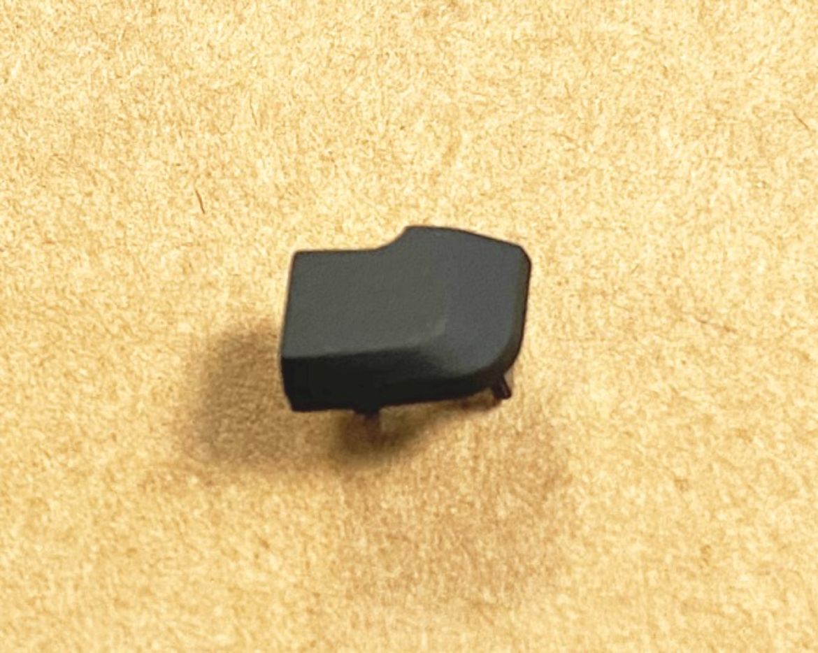 LV23098006A.jpg