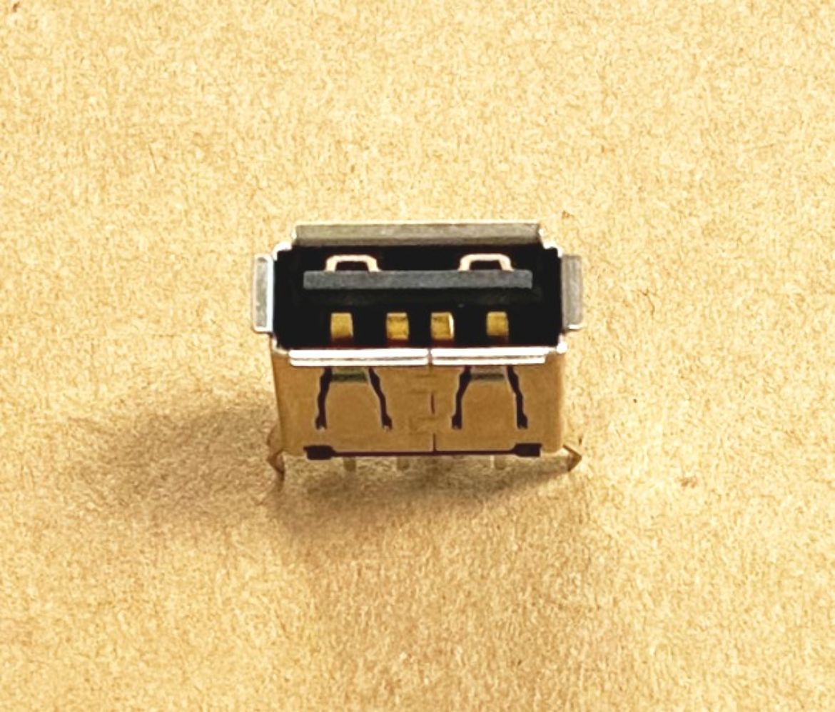 E5J006900.jpg