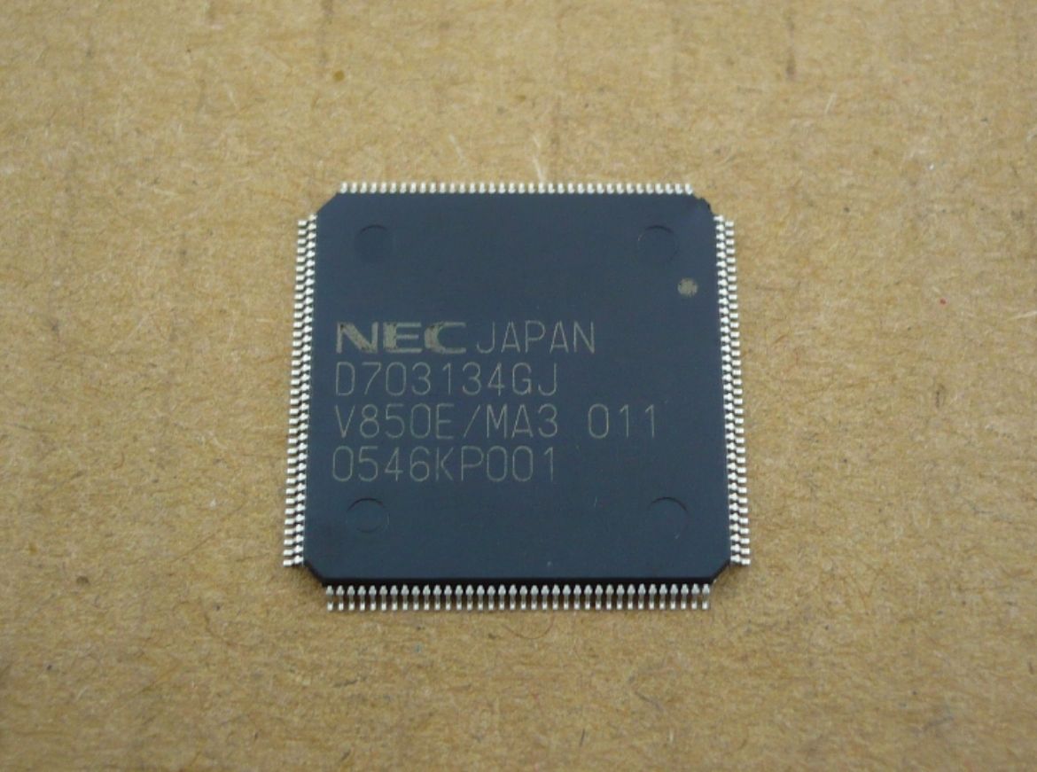 703134GJ011A.jpg