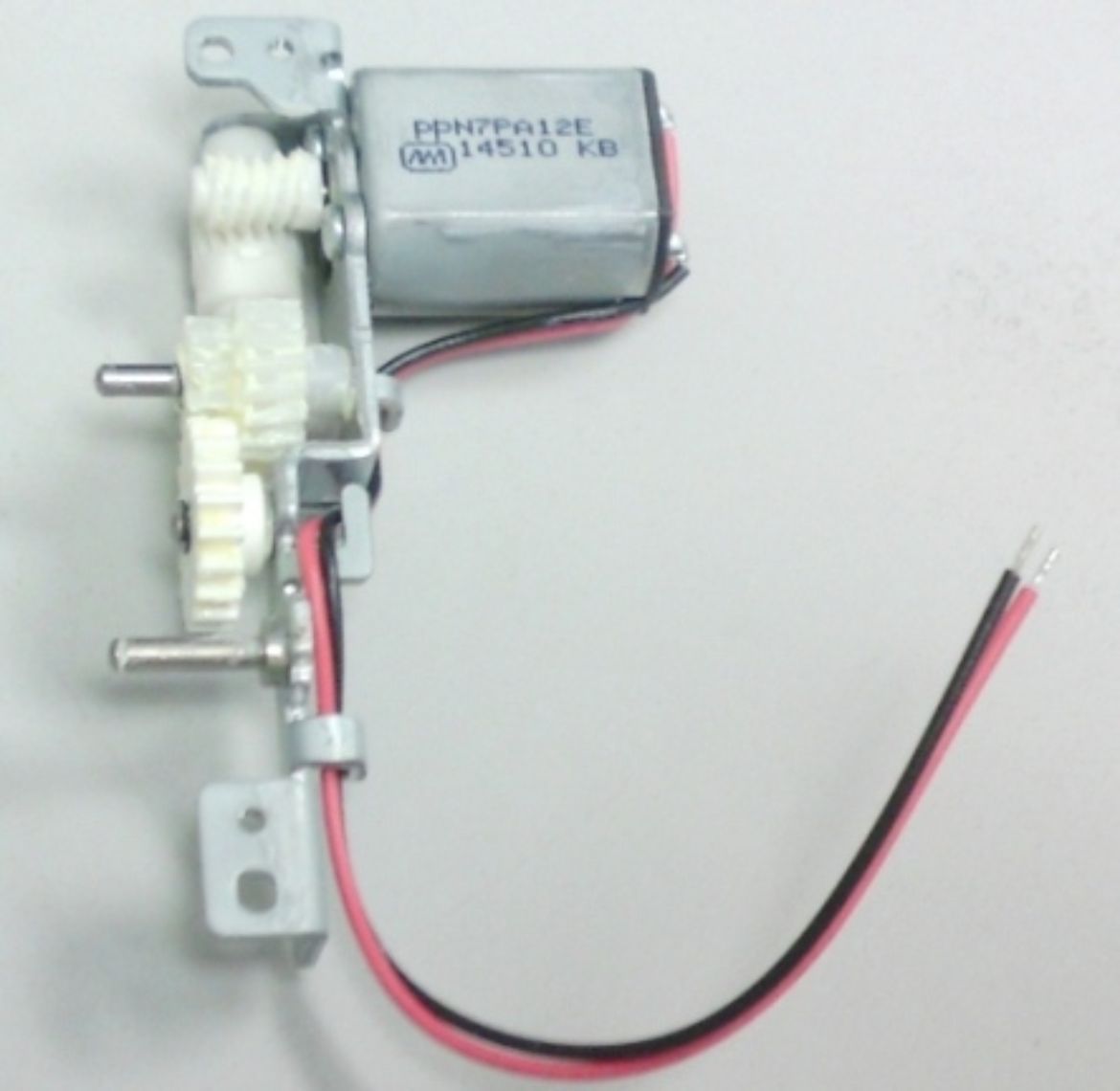 HBS568100.jpg