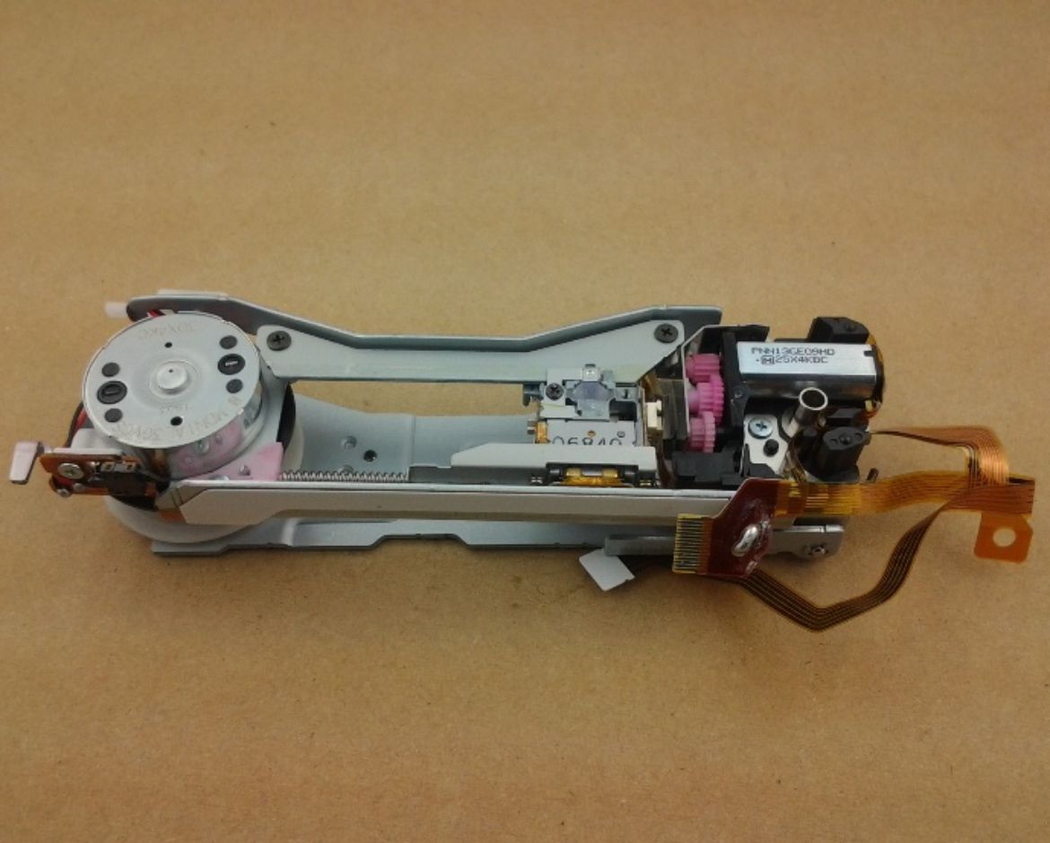 HBS513109.jpg