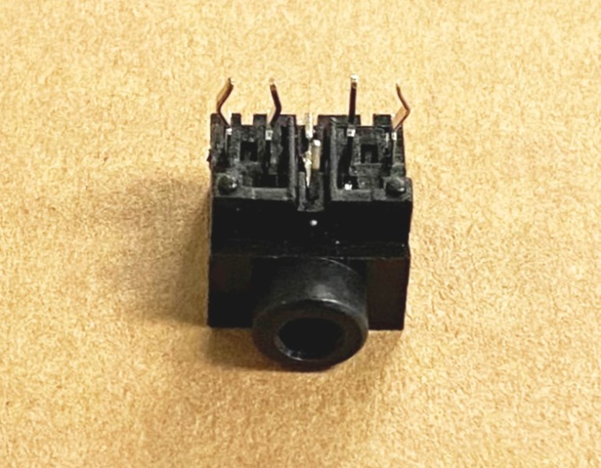 E11045505.jpg