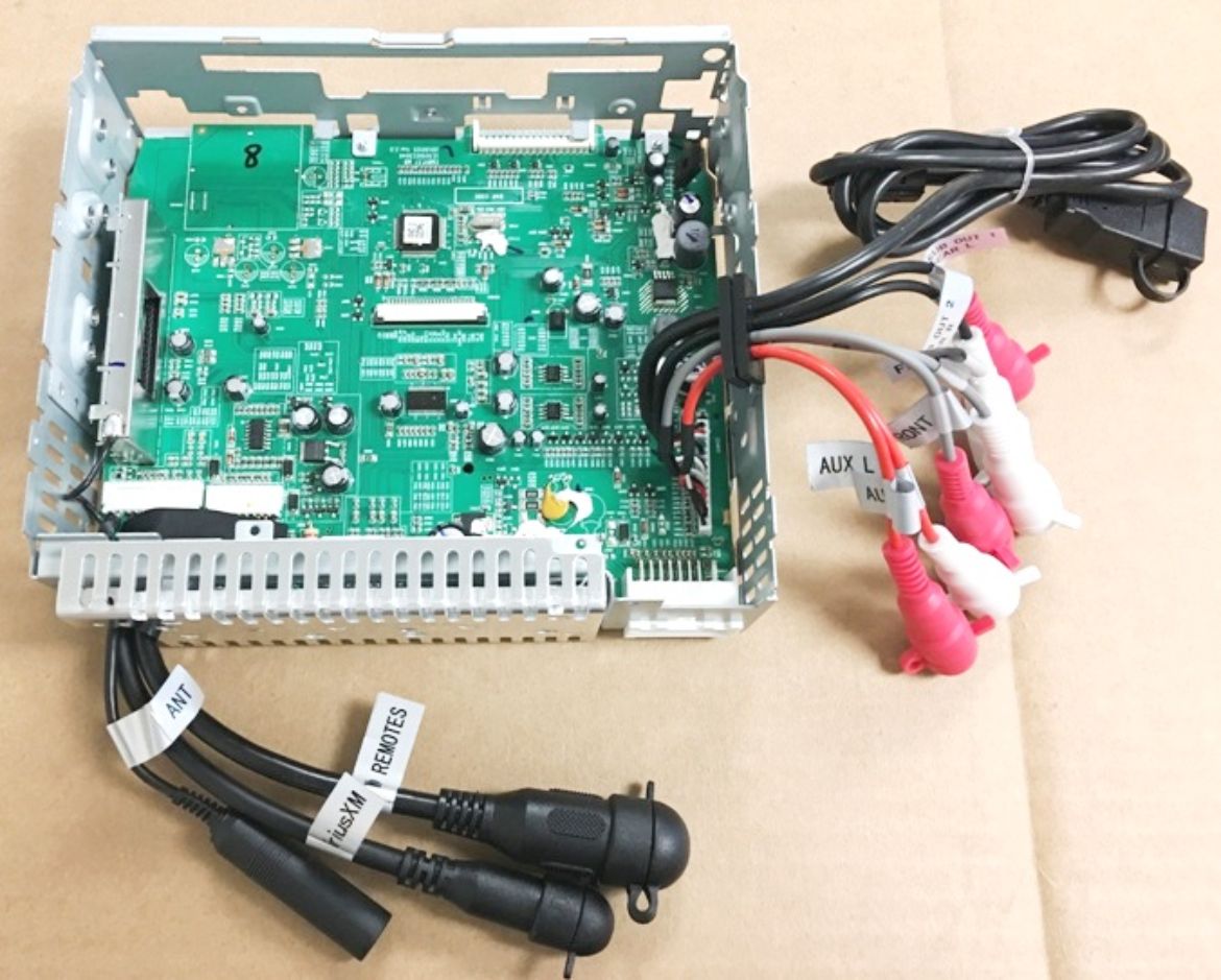 845CMB1537MB000.jpg
